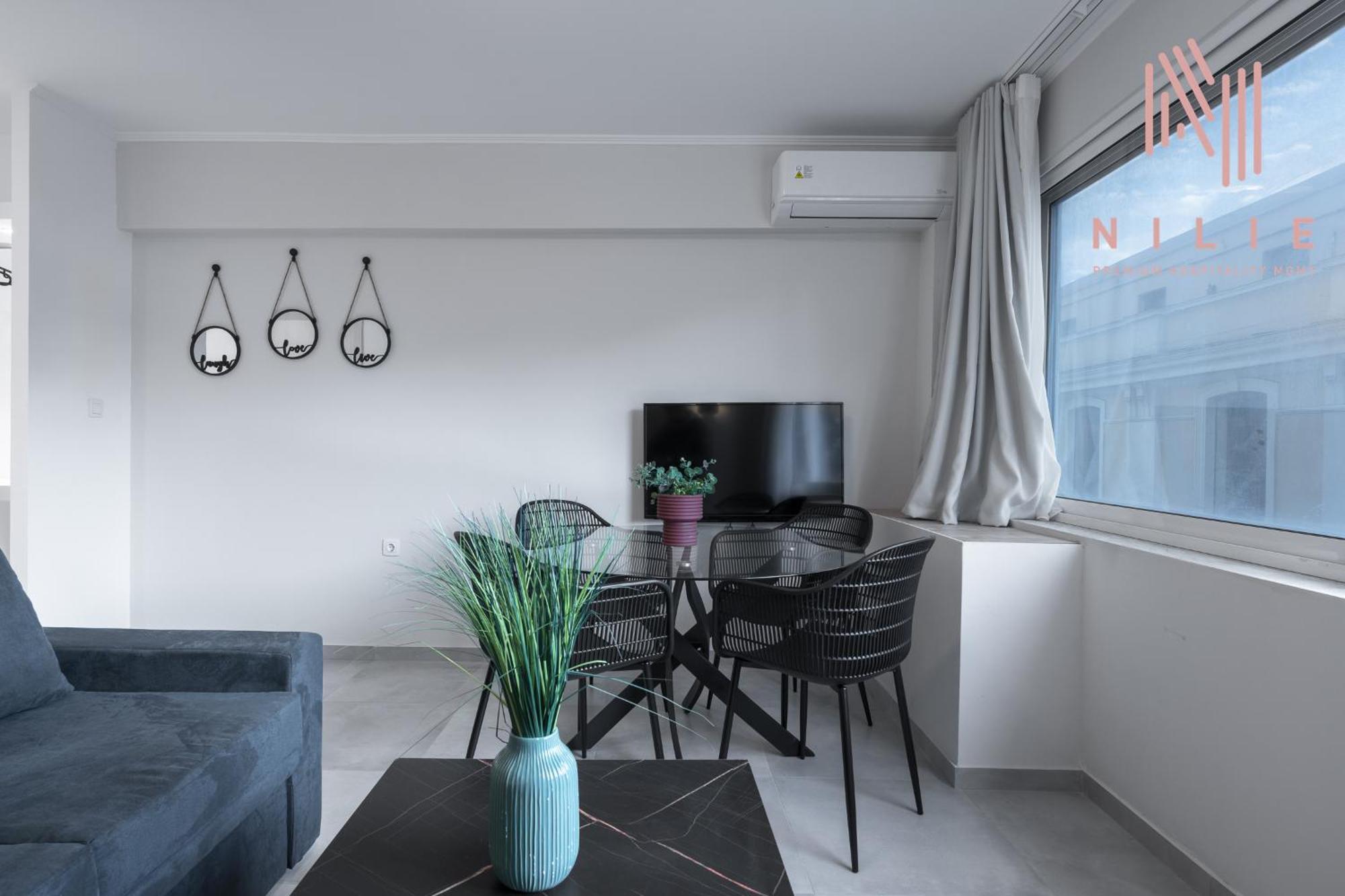 Next Door, Nilie Hospitality Mgmt Apartment Tesalonika Bagian luar foto